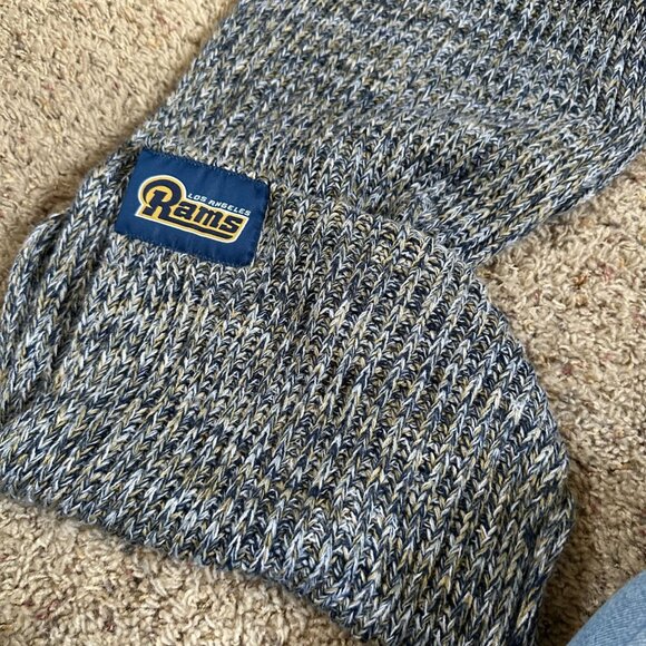 Los Angeles Rams Knit Infinity Scarf Blue & Gold NFL Fan Accessory Unisex - Picture 1 of 4